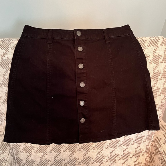 Black Mossimo denim skirt - Picture 1 of 2
